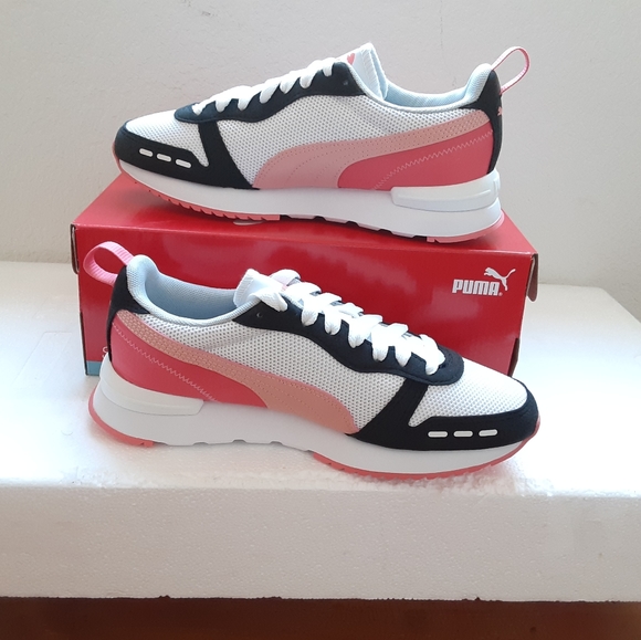 Puma - Picture 2 of 4